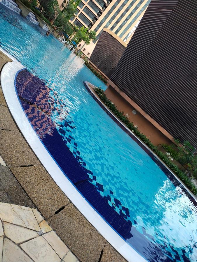 Times Square Grand Service Apartment *